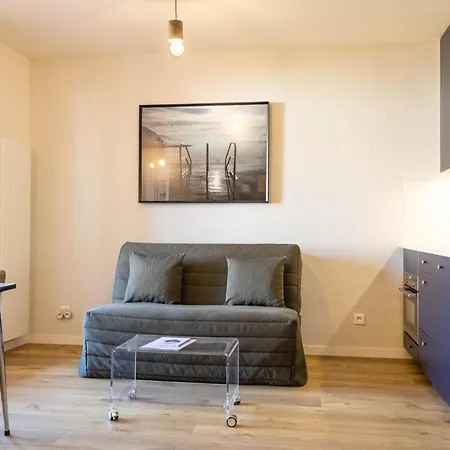 Apartment Les Ecureuils - Calme, Parking & Balcon